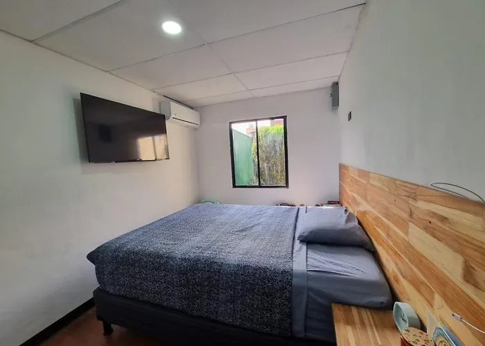 Casa Amplia Y Comoda San Salvador