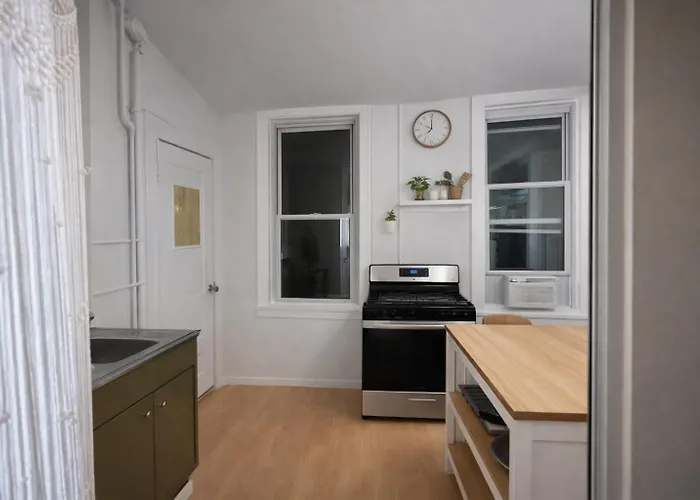 Ferienwohnung Cozy Little Italy Retreat Steps From Soho New York