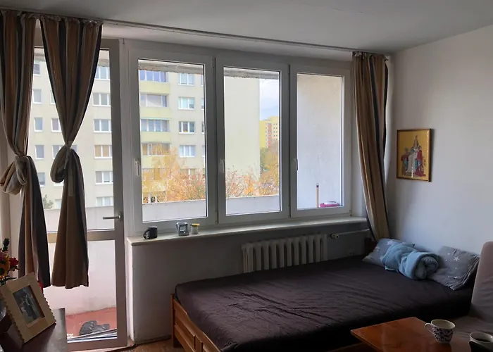Sloneczny 2 Pokojowy Apartament Z Balkonem Niedaleko Metra Warschau