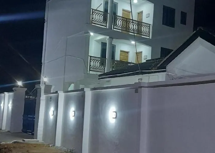 Regal Royal Suites Kokrobite