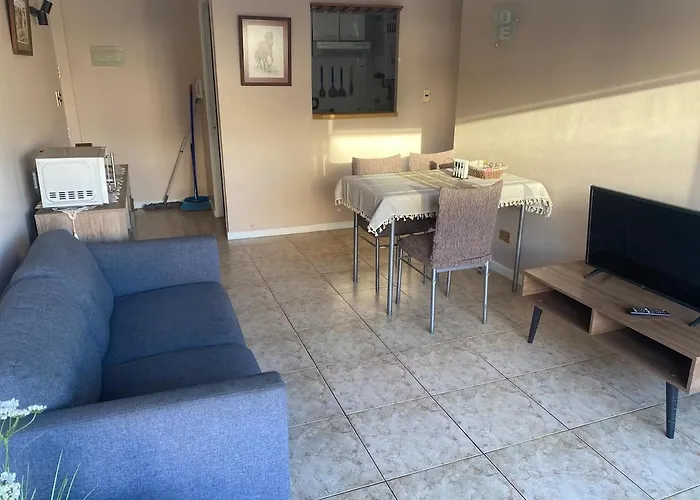 Ferienwohnung Dpto Barrio Republica Cerca Movistar Arenas Santiago de Chile