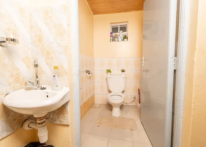 Ferienwohnung Thika Road Garden Estate Tranquil House Nairobi