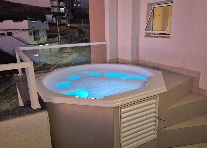 Ferienwohnung Charmoso Duplex Com Jacuzzi Poços de Caldas