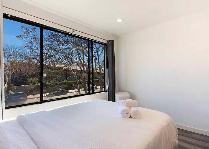 Comfortable 2Bedroom Apartment Close To Beverly Hills Los Angeles