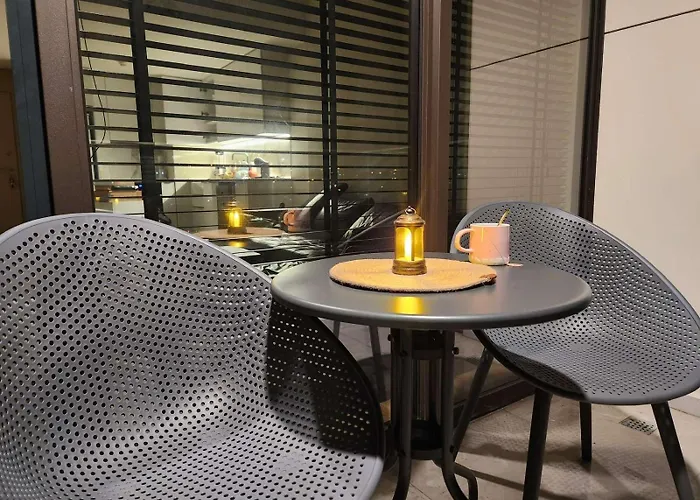 Elegant & Spacious 2Br, 2 Bathroom Apartment In Diamond, Central Skopje