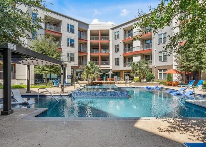 Landing Incredible 2Bd Gym Pool Dallas