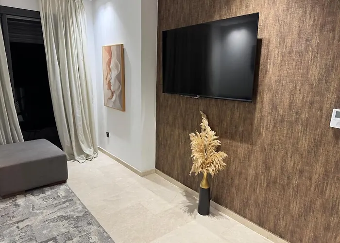 Sleek Modern Studio With Plenty Of Light Casablanca