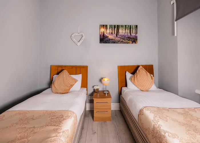 Central Apartment By The Meadows 9 Edinburgh