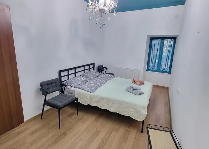 Tbili Bed Apartments, Tours And Airport Pickup Tbilisi