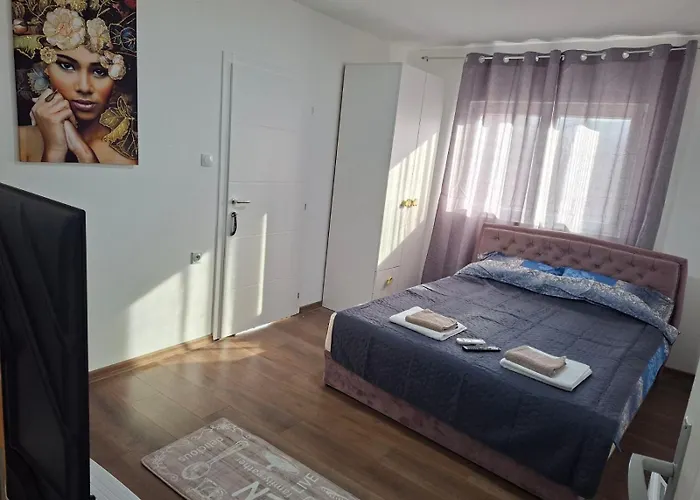 Bazen Jelasnica 1 Ni