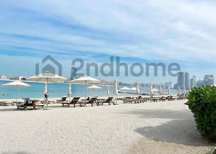 Beachfront Escape Sea-View Balcony Palm Jumeirah Dubai