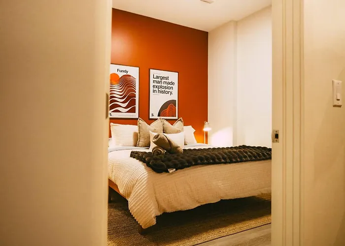 Historic 2Br Suite In Halifax W Free Parking