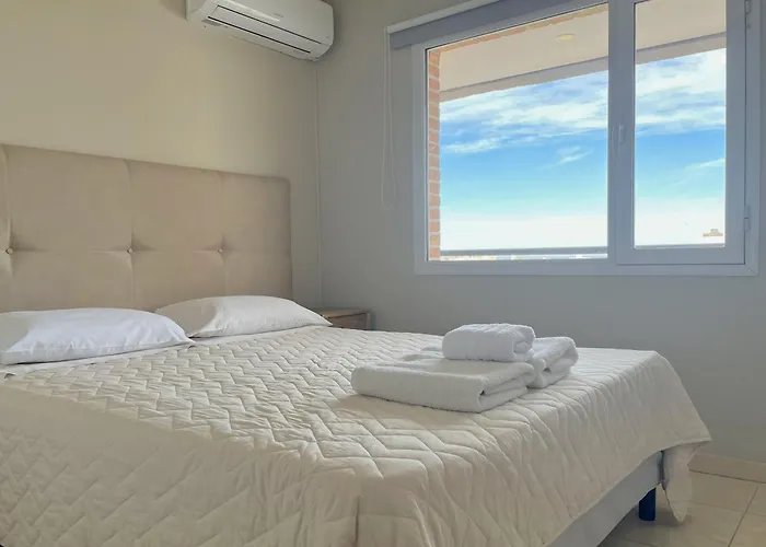 Ferienwohnung Departamentos Amplios Y Luminosos En Zona Leloir Neuquén