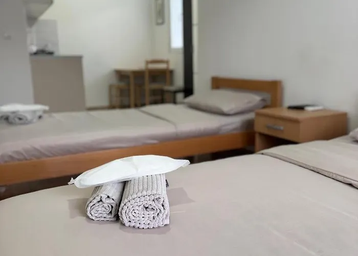City Love Apartments Budva - Parking