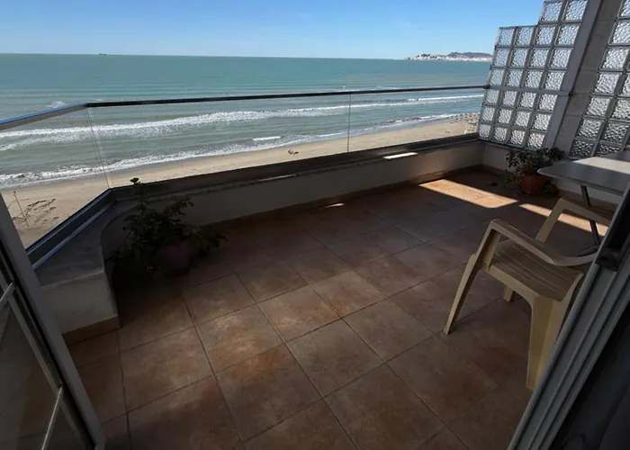 Espana Aparthotel Škalngur