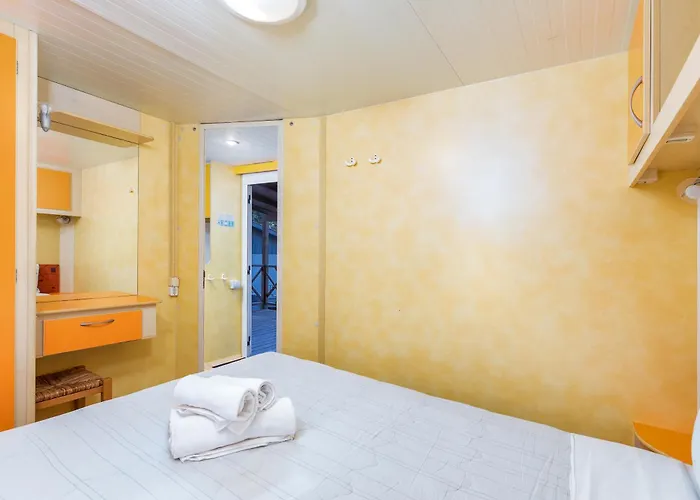 Arena Tasalera Mobile Homes Premantura