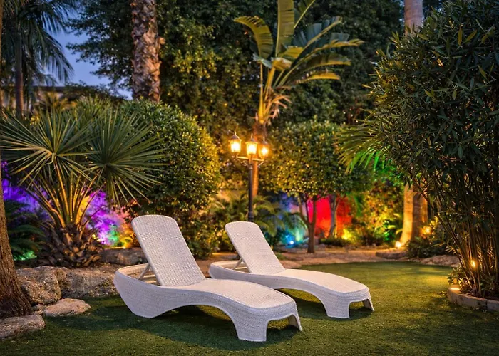 Private Villa With Six Bedroom Rischon LeZion