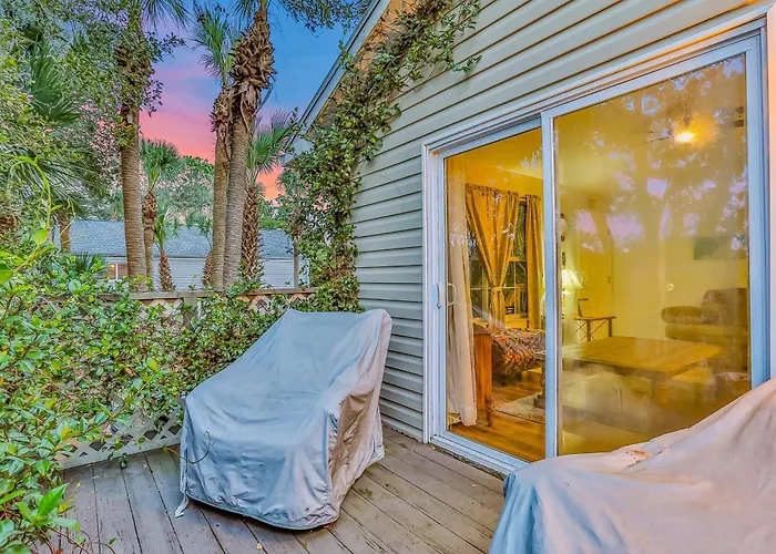 Home With Enclosed Yard, Fire Pit, Wifi, W/D, & Ac - Great Location St. Augustine