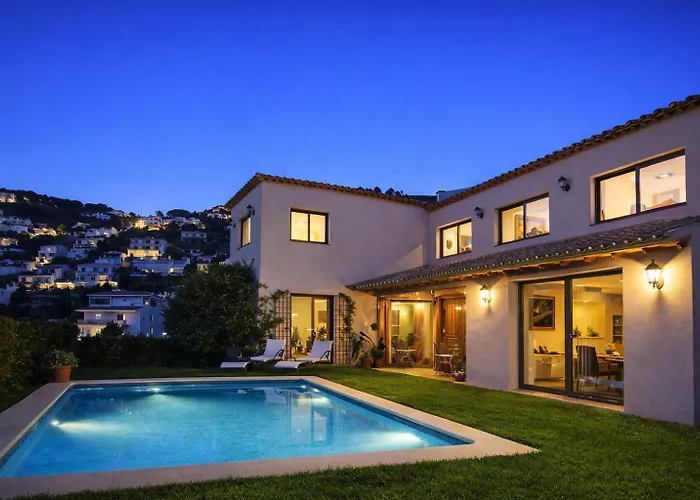 Villa Sitges Julia Vista Espectacular 2 K M S De La Playa Comoda & Area Tranquila Amplitud Interior Y Plana