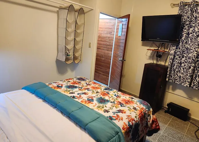 Ferienwohnung 2 Bed Cozy Townhouse & Terrace Pool La Ceiba
