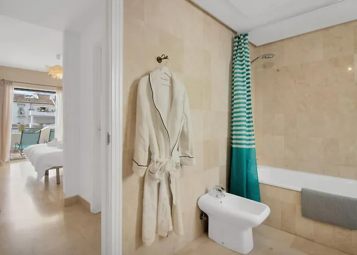 Apartamento En Complejo Con Piscina Climatizada - El Presidente 234 Estepona