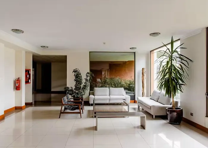 Habitacion En Lo Mejor De Las Condes En Santiago, Chile
