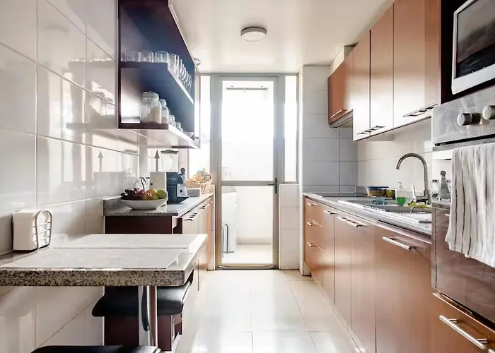 Habitacion En Lo Mejor De Las Condes En Santiago, Chile