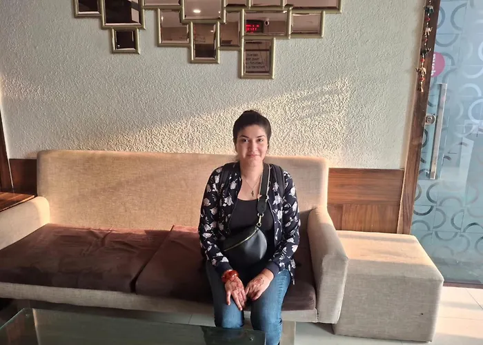 Hotel Crystal Retreat Jāmb
