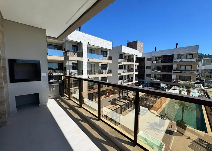 Oasis Do Atlantico 301 B - Apartamento Decorado Com 3 Dormitorios Em Um Condominio Clube Na Praia De Palmas. Governador Celso Ramos
