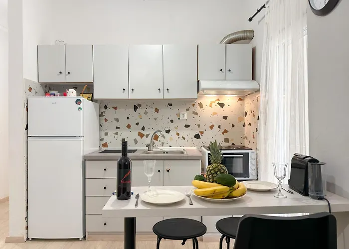 Ferienwohnung Stylish Retreat In The Heart Of Thessaloniki