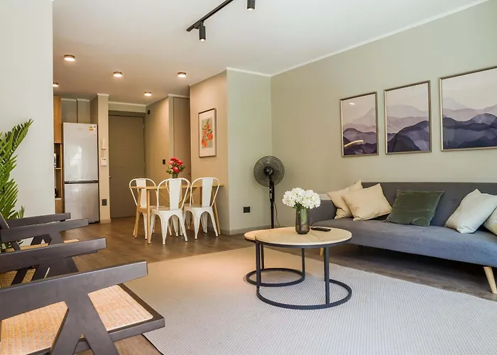 Urban Getaway Stylish 2Br Apartment In Providencia Santiago de Chile