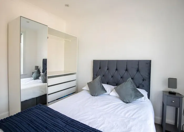 Brick Lane Modern 2 Bedroom Apartment, Up To 6 London