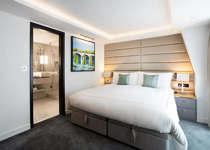 Spacious 1-Bed Apt With Balcony London