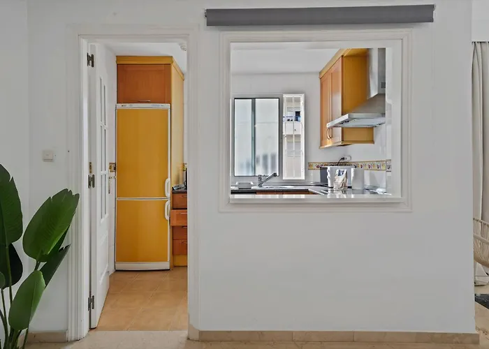Playa Del Cable Apartment, Banana Beach Marbella