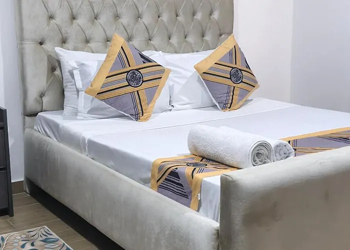 AQUA GARDENS LUXURY SEAVIEW HOMESTAY BAOBAB RD NYALI Msa Mombasa