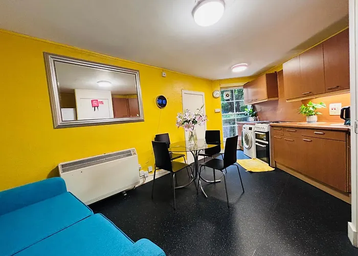 Entire Flat In Edinburgh, City Center
