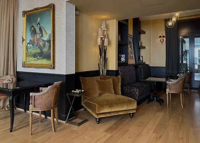 New Hotel Republique Paris
