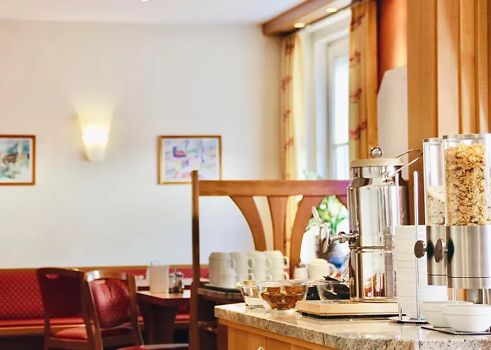 Hotel Kriemhild am Hirschgarten München
