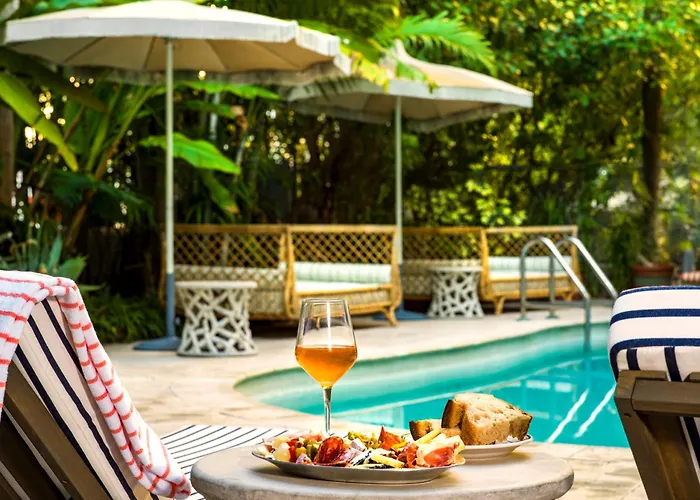 Hotel Trouvail Miami Beach
