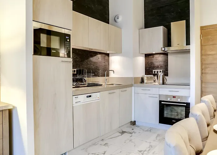 Appartement 4 Pieces Aux Pistes Avec Parking Et Wifi - Fr-1-562-35 Courchevel