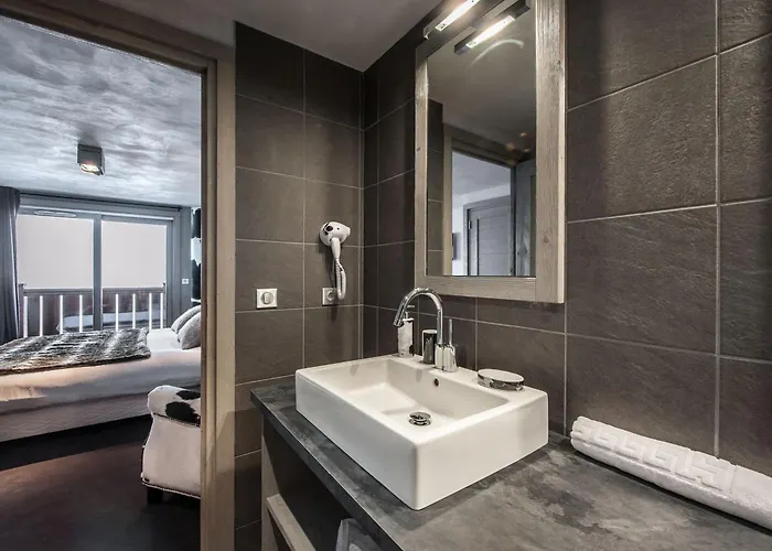 Abondance : Grand Appartement Raffine A Courchevel Avec Parking Et Wifi - Fr-1-563-14