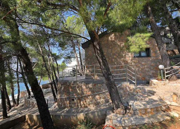Villa Steinhaus Mirko Starigrad Paklenica