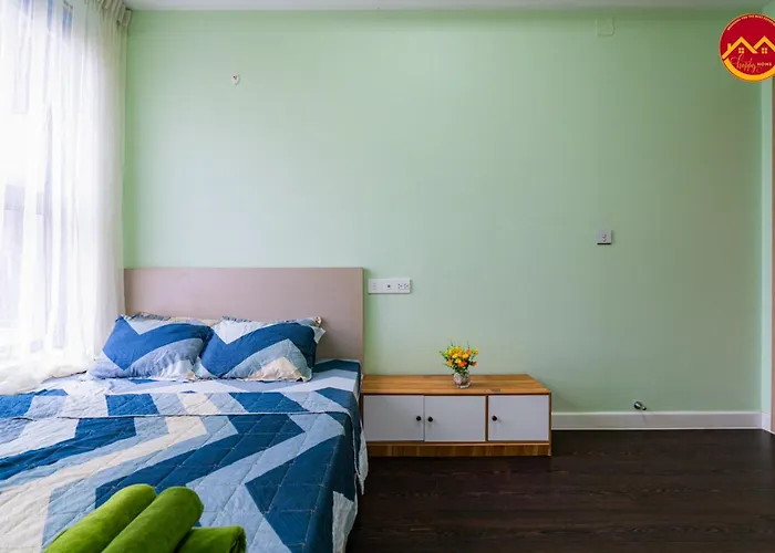 Apartment 2Br Near Tan Son Nhat Airport - Luxury Ho-Chi-Minh-Stadt