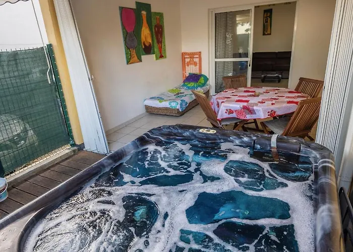 Ferienwohnung Au Pied De L'Anse Mitan Les Trois-Ilets