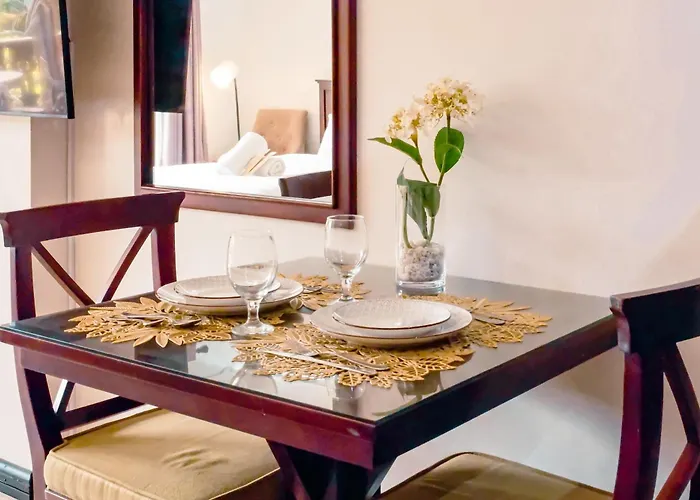 Ferienwohnung The Hideaway - Scenic Views In Crosswind Tagaytay Tagaytay City