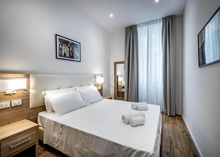 Yd Elegant Apt With Garden Florenz