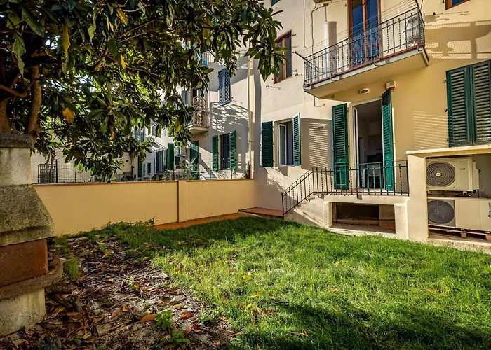 Yd Elegant Apt With Garden Florenz