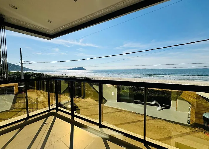 Apartamento De Frente Para O Mar Na Praia De Palmas Com Uma Suite E Duas Demi-Suites. Governador Celso Ramos