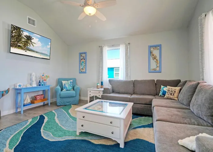 Port A Getaway Games Grill Close To Beach Sandy Feet Retreat By Avantstay Port Aransas