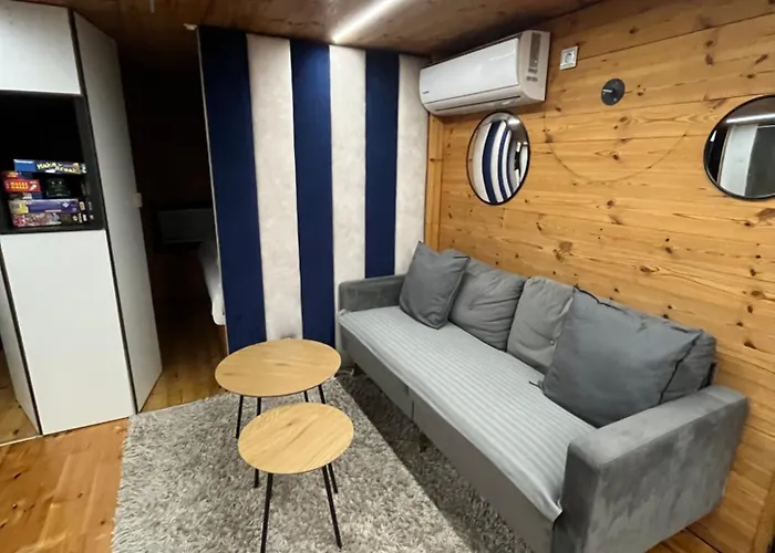 Ruheoase am Wasser, Sauna-Hausboot in Naturidylle Berlin